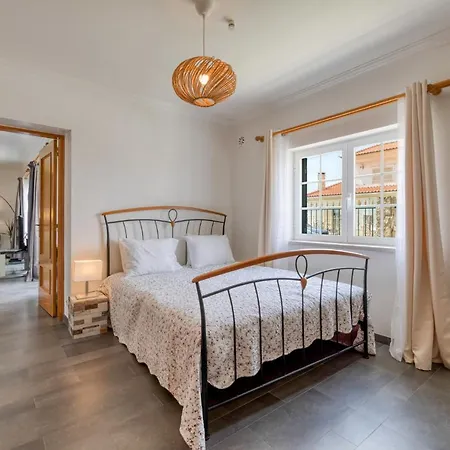 In Ribamar - Lissabon Region 42000 Villa *