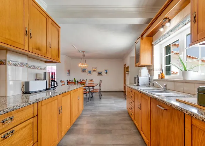 Villa In Ribamar - Lissabon Region 42000